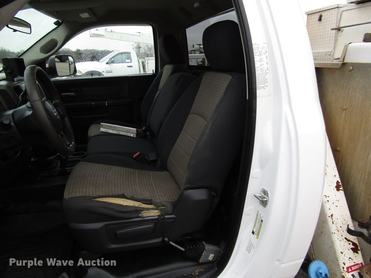 image for item DH8371 2012 Dodge Ram 5500 bucket truck