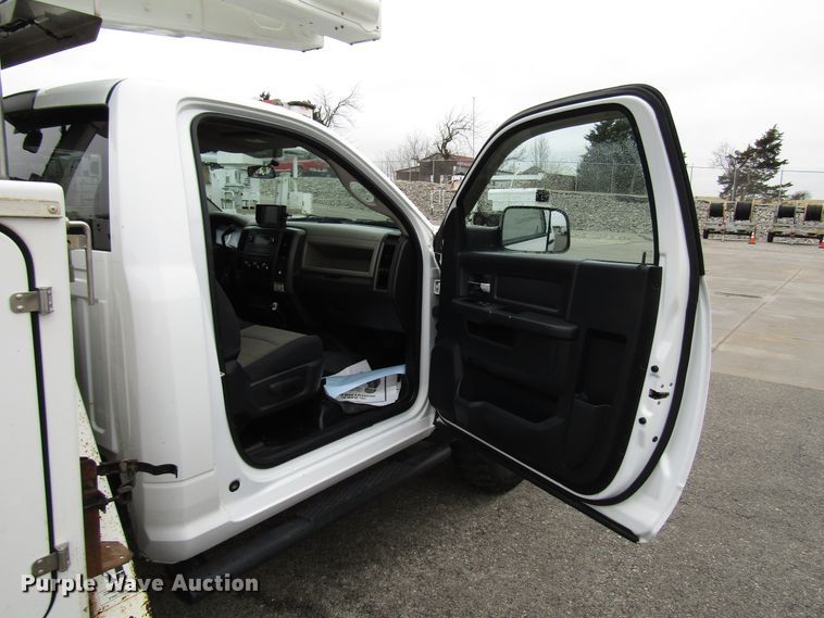 image for item DH8371 2012 Dodge Ram 5500 bucket truck