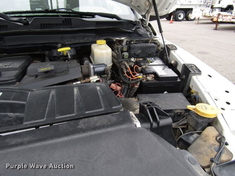 image for item DH8371 2012 Dodge Ram 5500 bucket truck