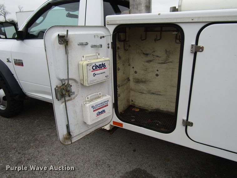 image for item DH8371 2012 Dodge Ram 5500 bucket truck