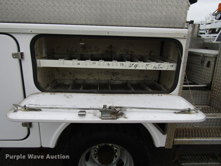 image for item DH8371 2012 Dodge Ram 5500 bucket truck