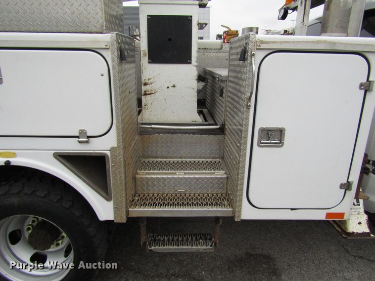 image for item DH8371 2012 Dodge Ram 5500 bucket truck