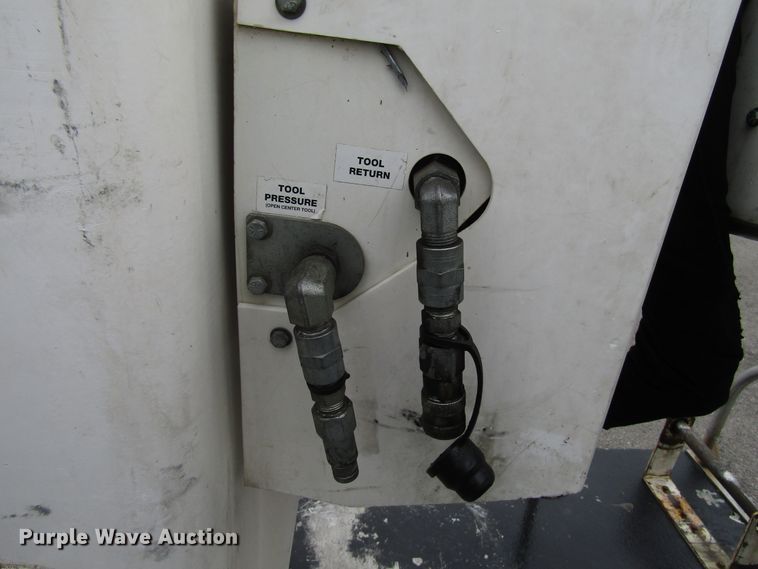 image for item DH8371 2012 Dodge Ram 5500 bucket truck