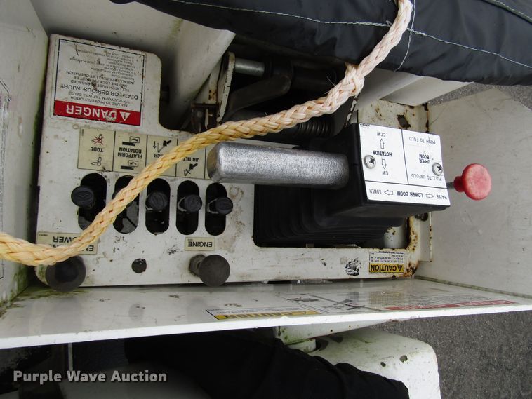 image for item DH8371 2012 Dodge Ram 5500 bucket truck