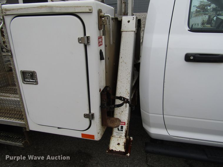 image for item DH8371 2012 Dodge Ram 5500 bucket truck