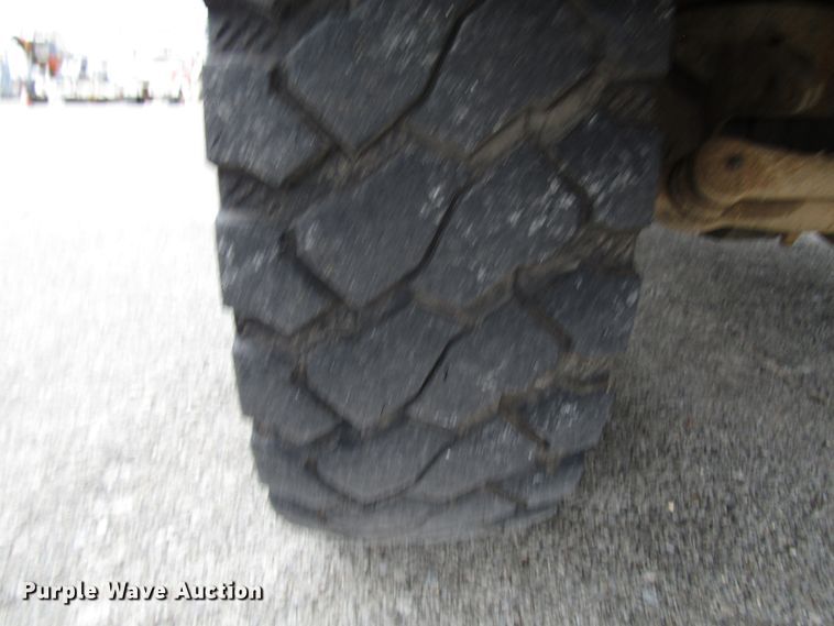 image for item DH8371 2012 Dodge Ram 5500 bucket truck