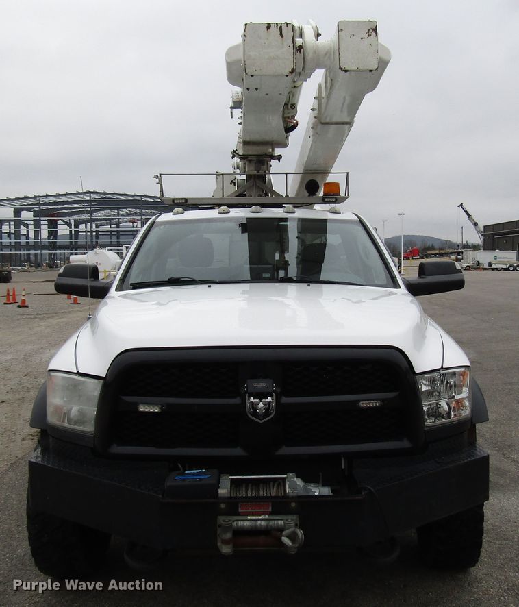 image for item DH8372 2013 Dodge Ram 5500 bucket truck