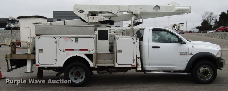 image for item DH8372 2013 Dodge Ram 5500 bucket truck