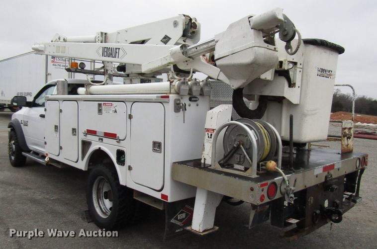 image for item DH8372 2013 Dodge Ram 5500 bucket truck