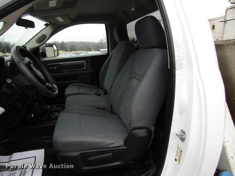 image for item DH8372 2013 Dodge Ram 5500 bucket truck