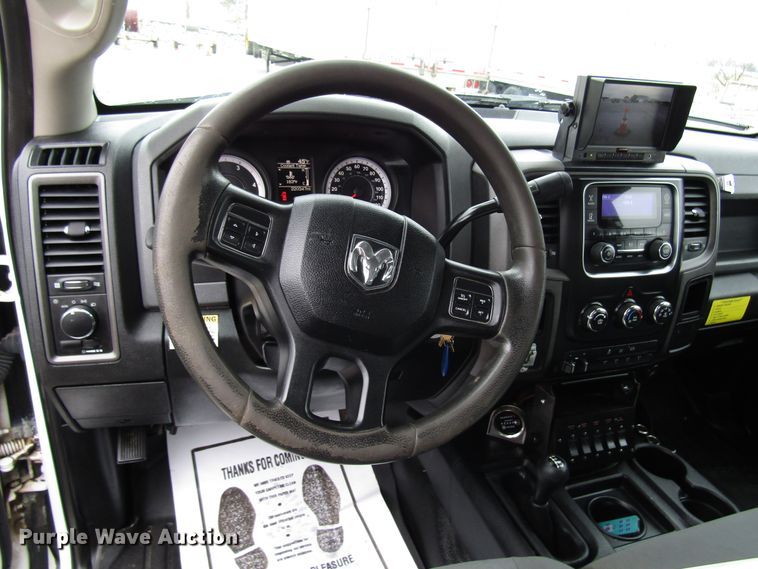 image for item DH8372 2013 Dodge Ram 5500 bucket truck