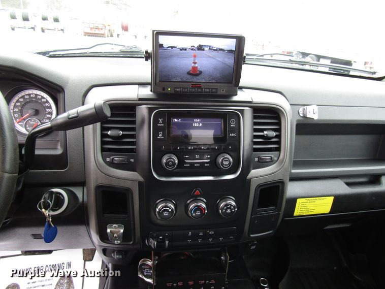 image for item DH8372 2013 Dodge Ram 5500 bucket truck