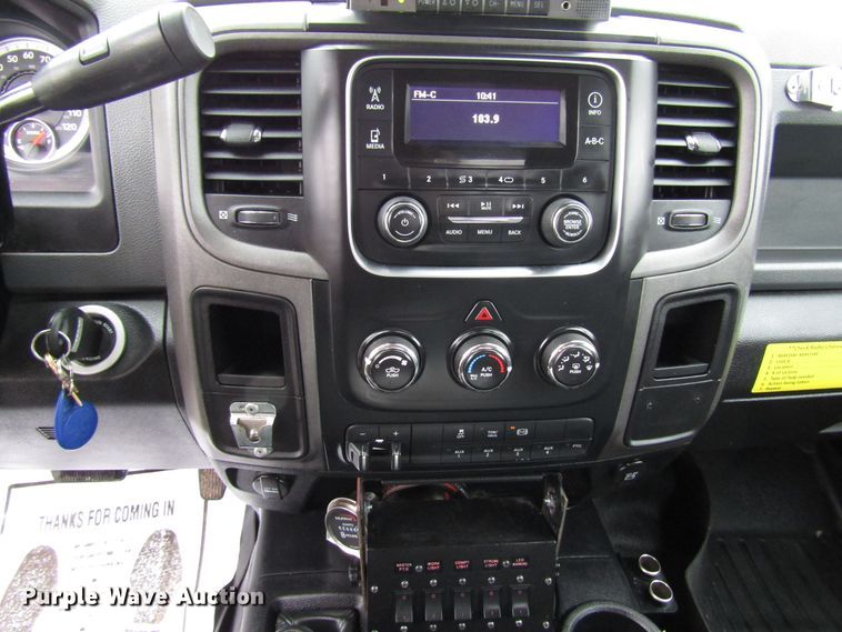 image for item DH8372 2013 Dodge Ram 5500 bucket truck