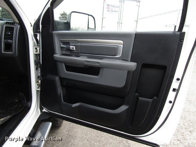 image for item DH8372 2013 Dodge Ram 5500 bucket truck