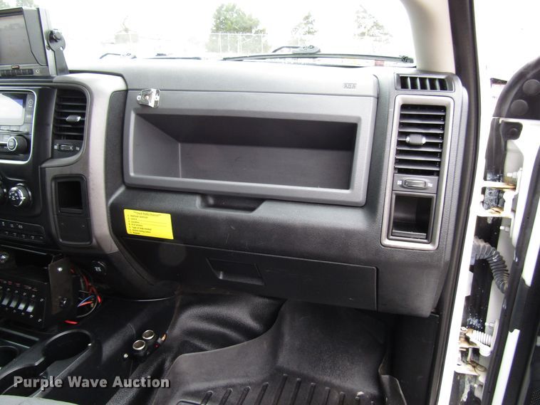 image for item DH8372 2013 Dodge Ram 5500 bucket truck