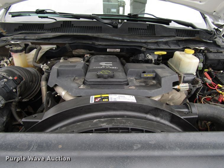 image for item DH8372 2013 Dodge Ram 5500 bucket truck