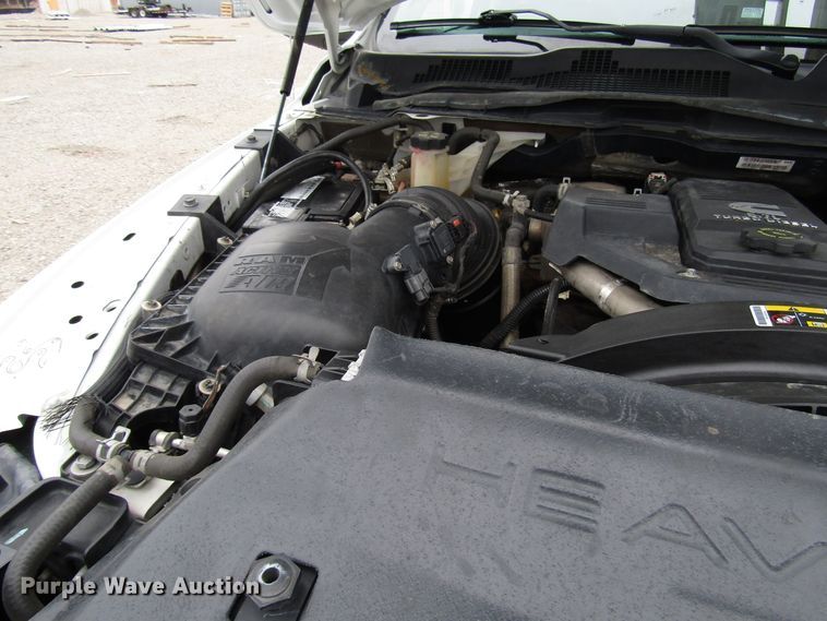 image for item DH8372 2013 Dodge Ram 5500 bucket truck