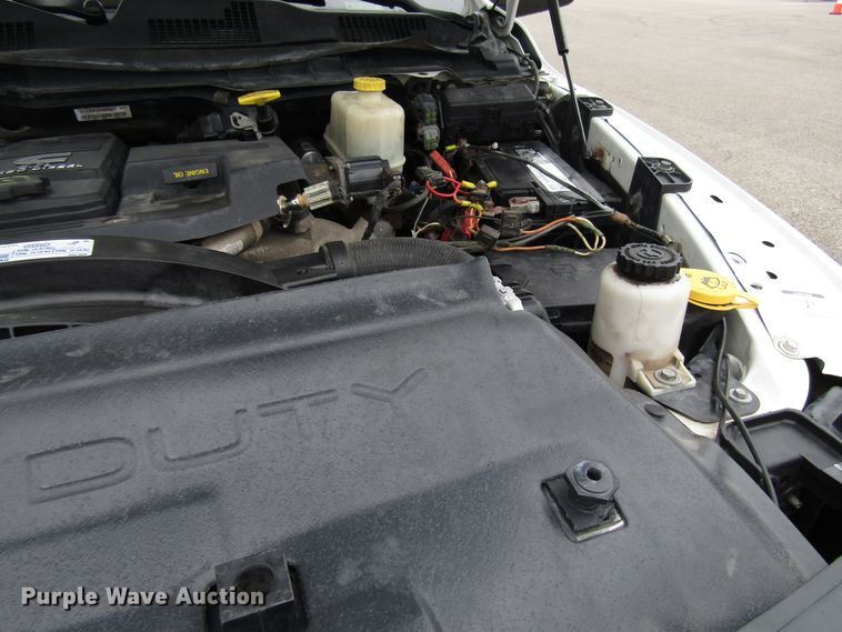 image for item DH8372 2013 Dodge Ram 5500 bucket truck