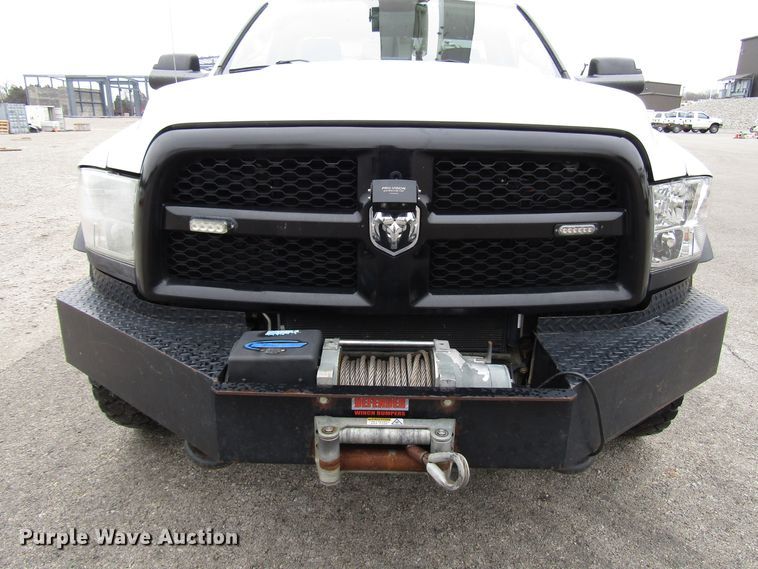 image for item DH8372 2013 Dodge Ram 5500 bucket truck