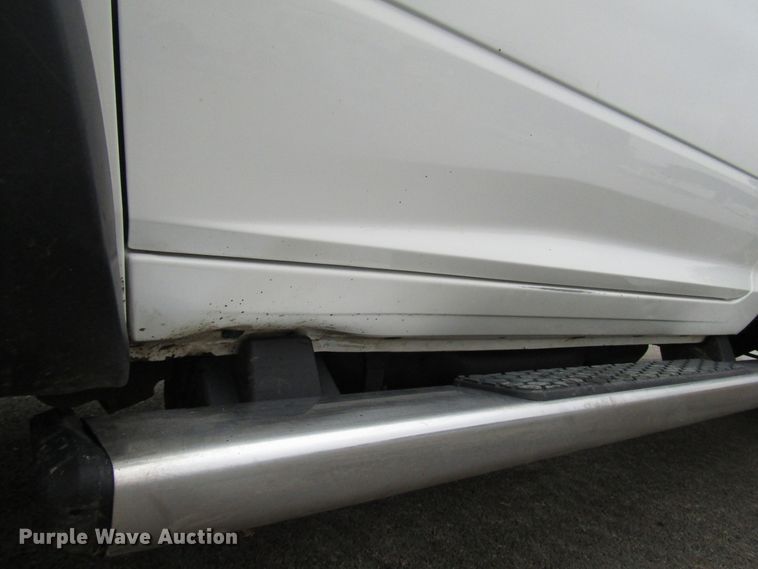 image for item DH8372 2013 Dodge Ram 5500 bucket truck