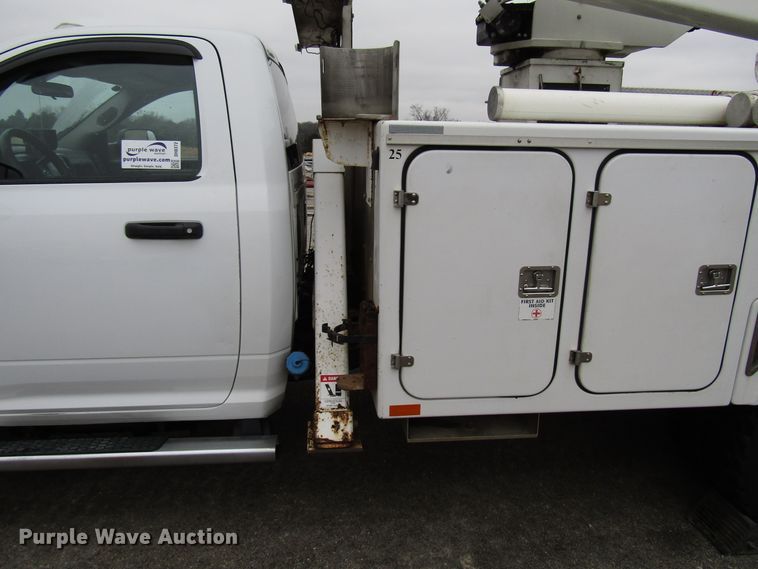 image for item DH8372 2013 Dodge Ram 5500 bucket truck
