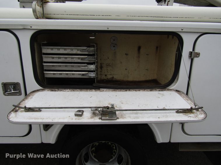 image for item DH8372 2013 Dodge Ram 5500 bucket truck