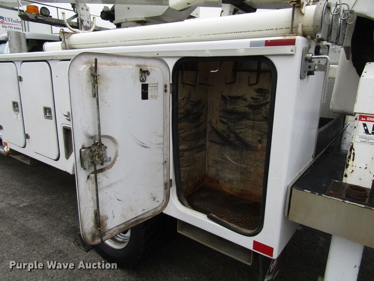 image for item DH8372 2013 Dodge Ram 5500 bucket truck