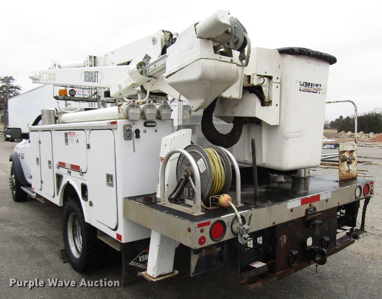 image for item DH8372 2013 Dodge Ram 5500 bucket truck