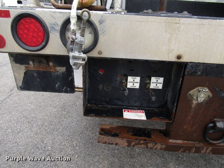 image for item DH8372 2013 Dodge Ram 5500 bucket truck