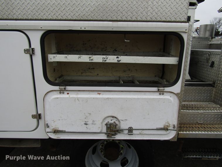 image for item DH8372 2013 Dodge Ram 5500 bucket truck