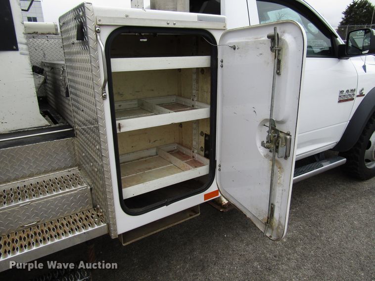 image for item DH8372 2013 Dodge Ram 5500 bucket truck