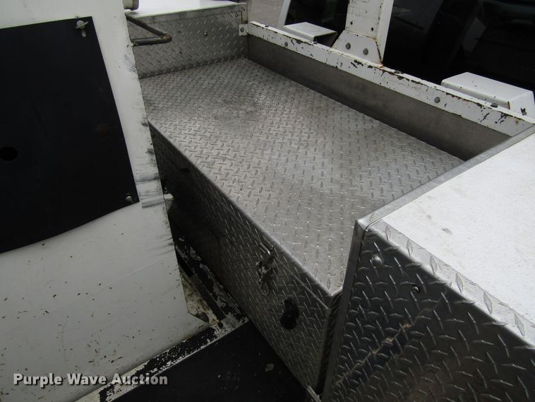 image for item DH8372 2013 Dodge Ram 5500 bucket truck