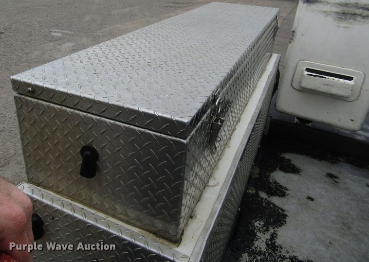 image for item DH8372 2013 Dodge Ram 5500 bucket truck