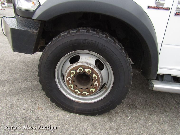 image for item DH8372 2013 Dodge Ram 5500 bucket truck