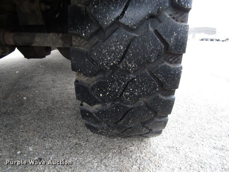 image for item DH8372 2013 Dodge Ram 5500 bucket truck