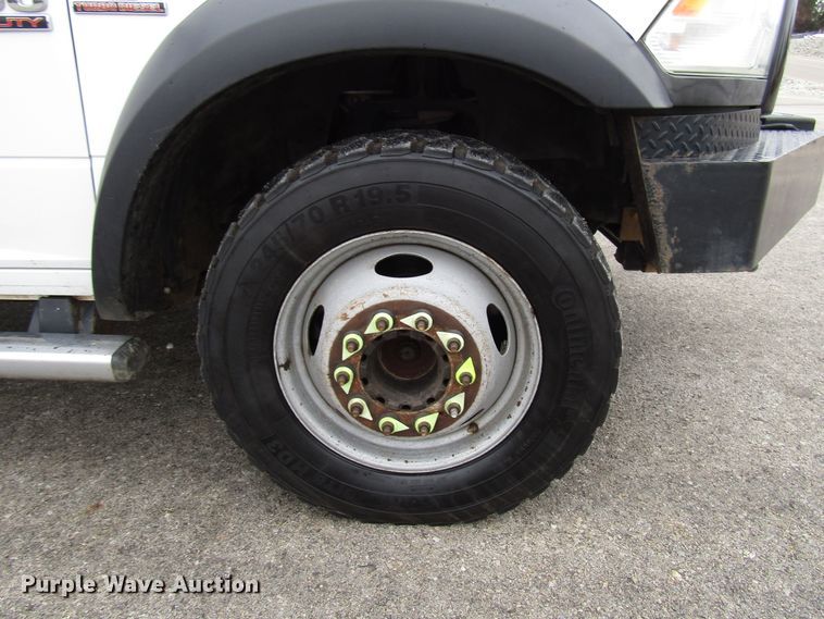 image for item DH8372 2013 Dodge Ram 5500 bucket truck