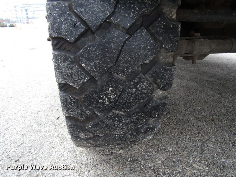 image for item DH8372 2013 Dodge Ram 5500 bucket truck