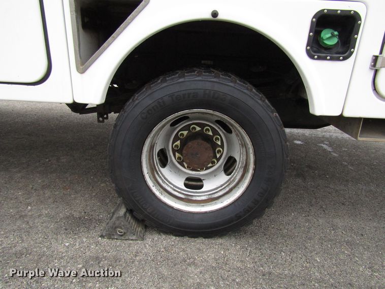 image for item DH8372 2013 Dodge Ram 5500 bucket truck