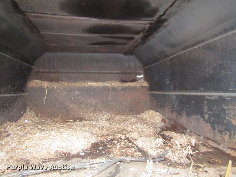 image for item DH8373 12'L x 92"W chip bed with boom