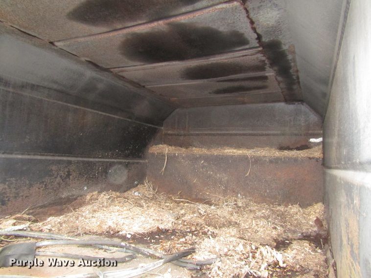 image for item DH8373 12'L x 92"W chip bed with boom