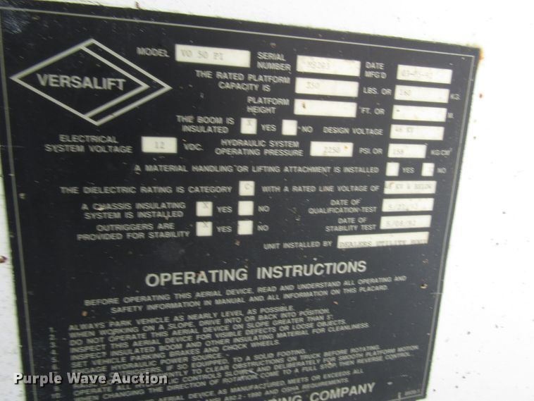 image for item DH8373 12'L x 92"W chip bed with boom