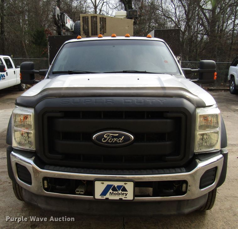 image for item DH8374 2011 Ford F550 service truck