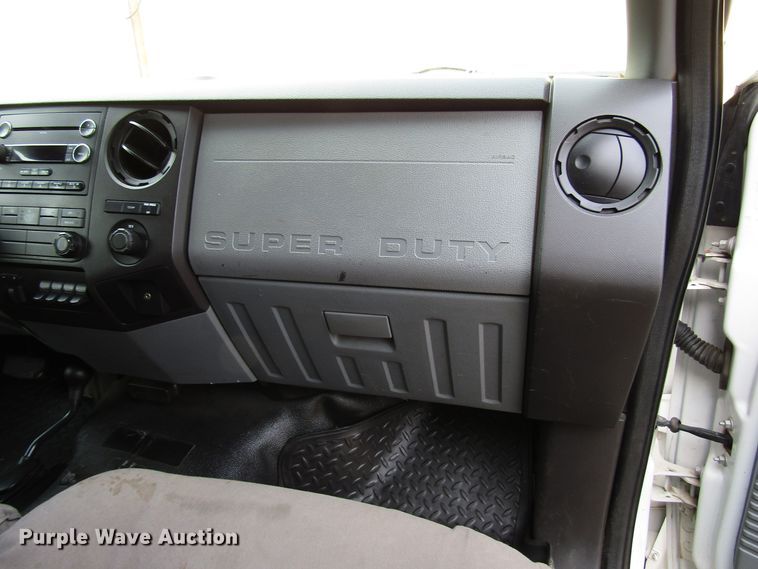 image for item DH8374 2011 Ford F550 service truck