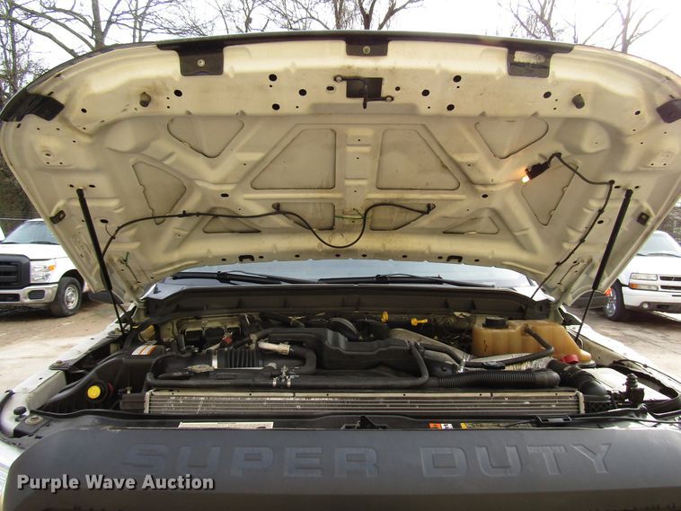 image for item DH8374 2011 Ford F550 service truck