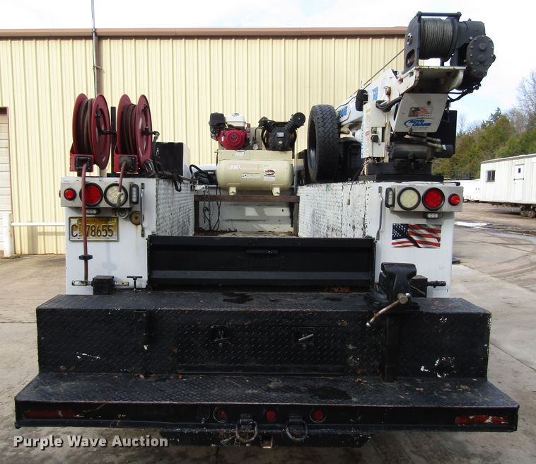 image for item DH8374 2011 Ford F550 service truck