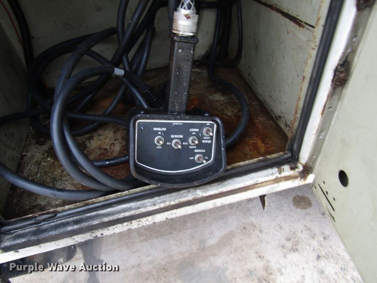 image for item DH8374 2011 Ford F550 service truck