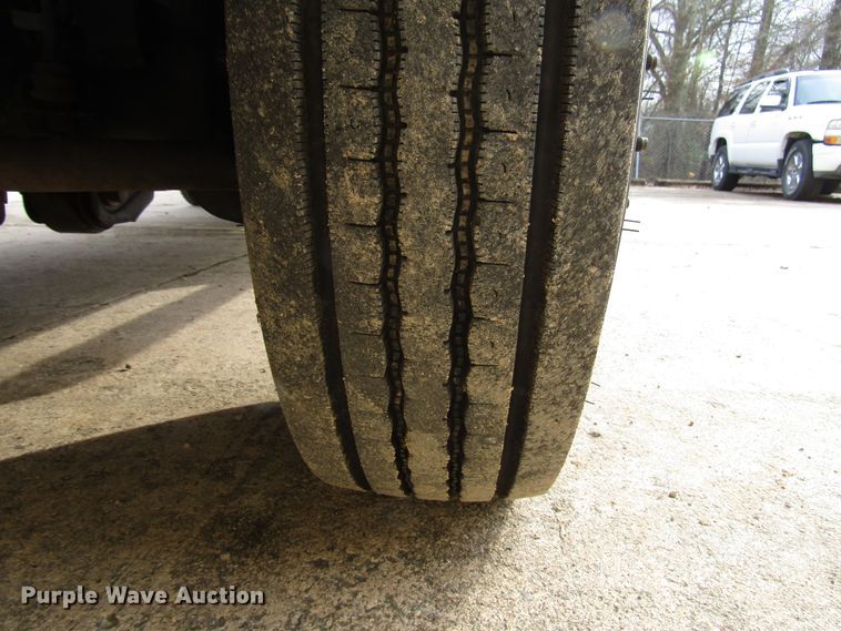 image for item DH8374 2011 Ford F550 service truck