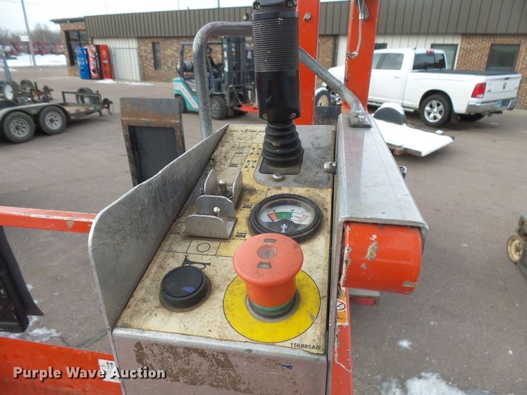 image for item EF9561 Skyjack SJIII 4632 scissor lift