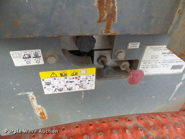 image for item EF9561 Skyjack SJIII 4632 scissor lift