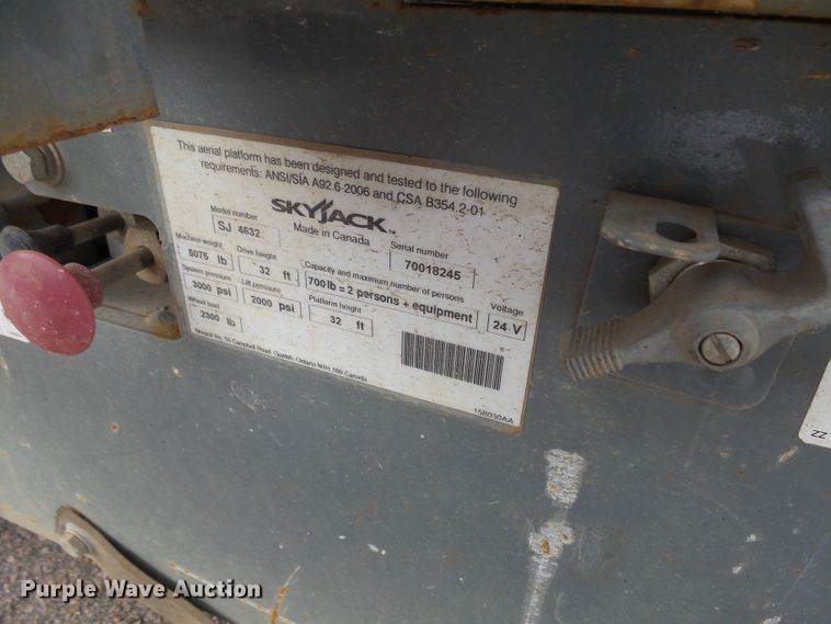 image for item EF9561 Skyjack SJIII 4632 scissor lift